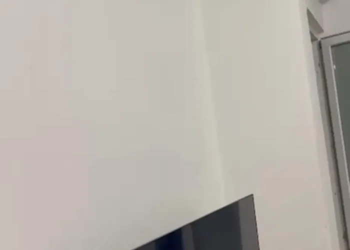 Cozy And Well Furnished Near The Seaside *